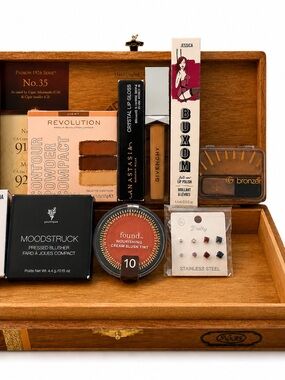 Cigar box Makeup bundle